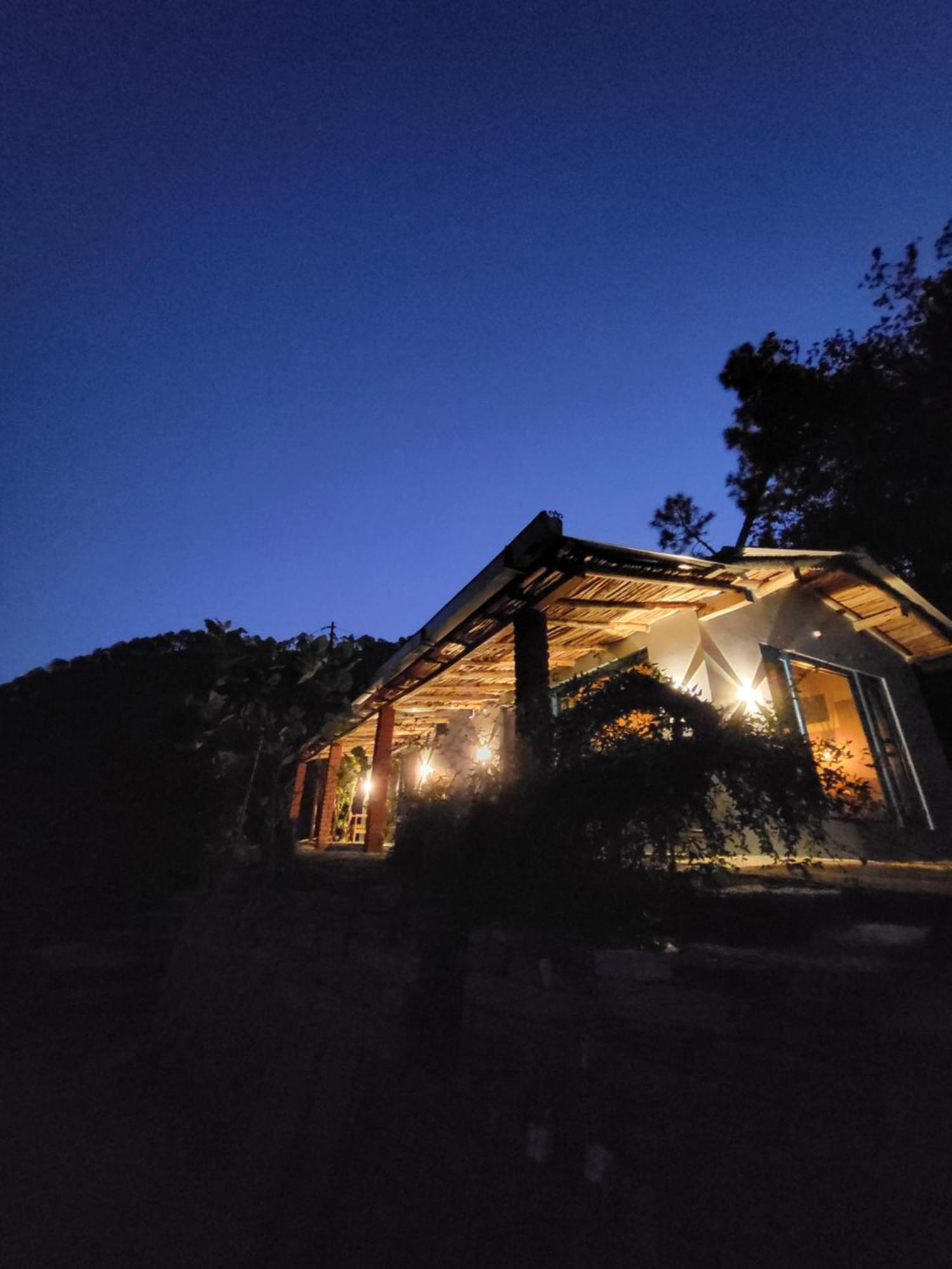 Zenoaks Homestay Almora Extérieur photo